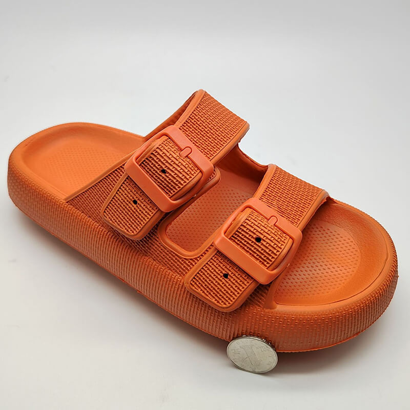 Wohlfühl - Wolken Schlappen Hausschuhe