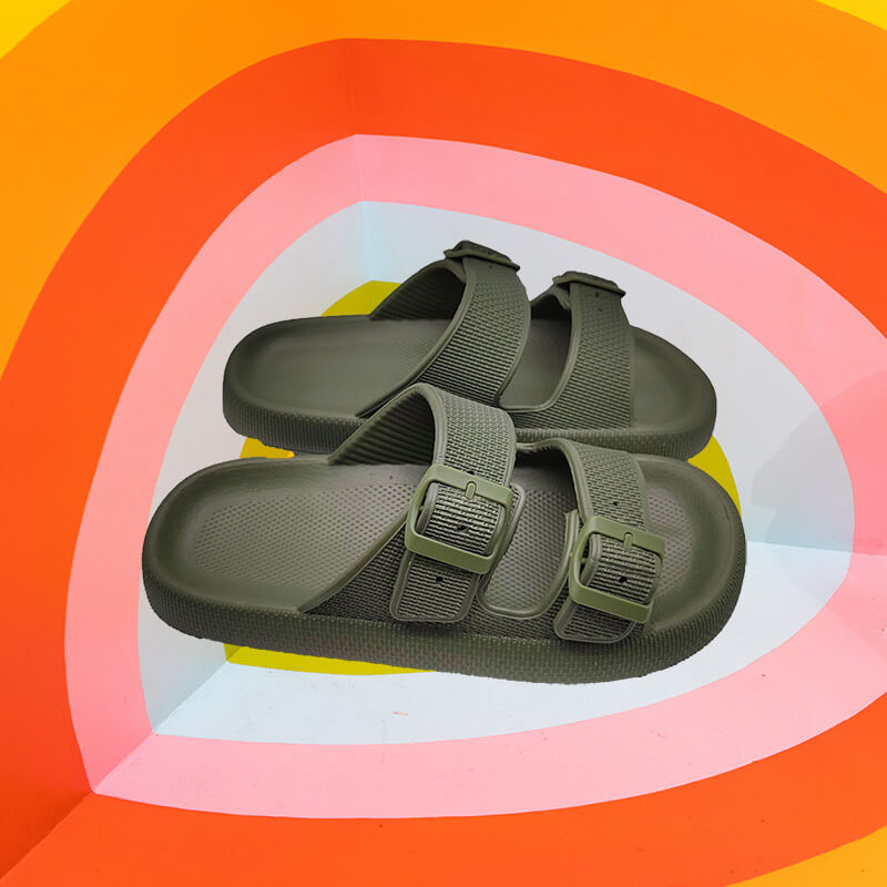 Wohlfühl - Wolken Schlappen Hausschuhe